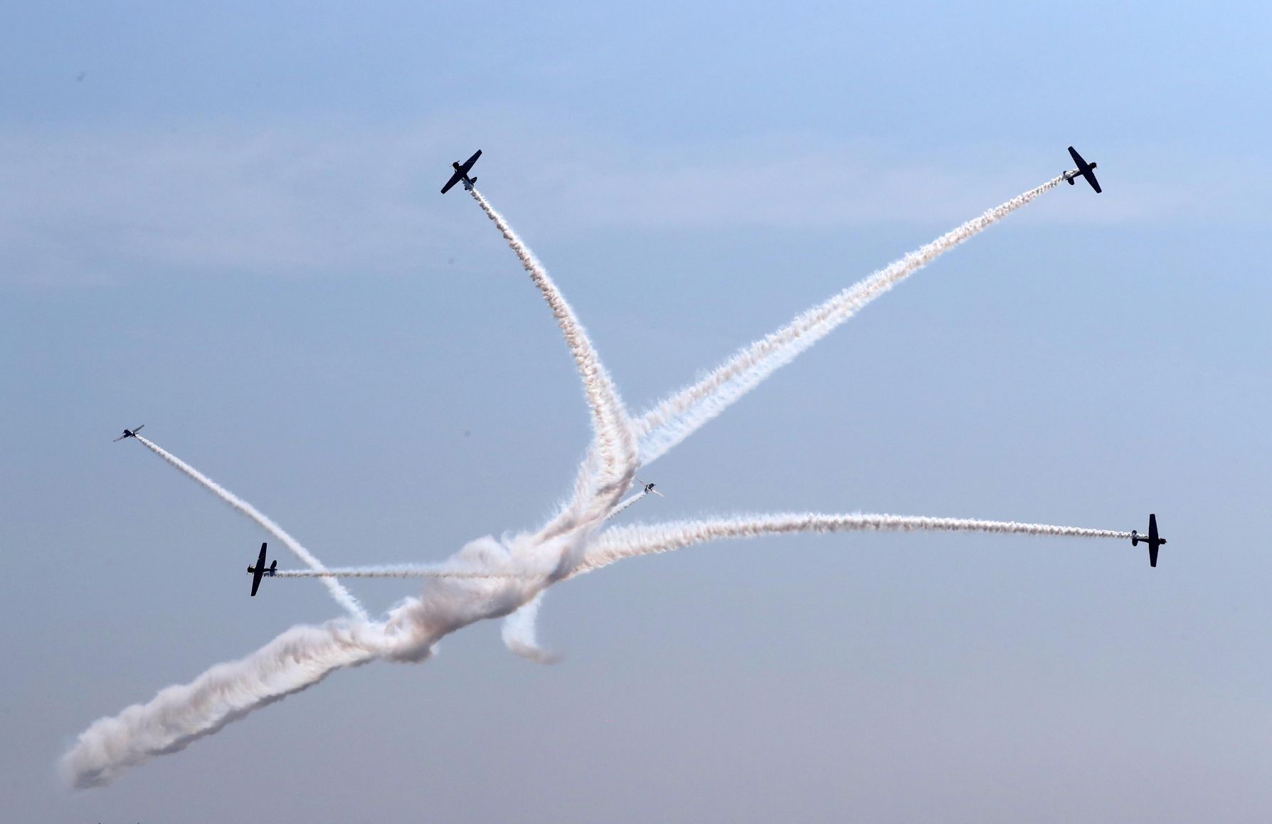 Planes practice before Airshow in AC